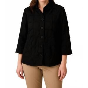 NEW CREATION quilted texture relaxed coat in black